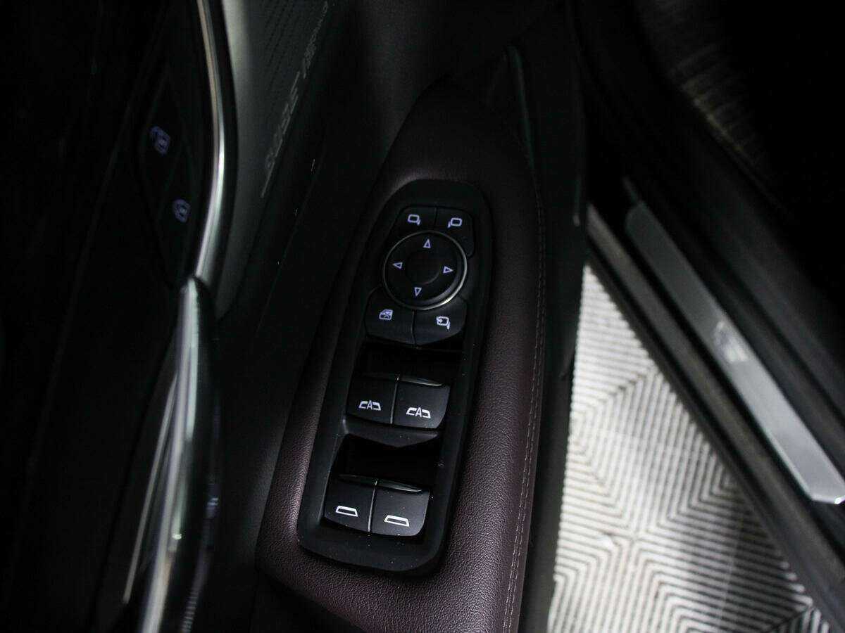 Cadillac XT6 с пробегом — 2021 год. Фото: #17