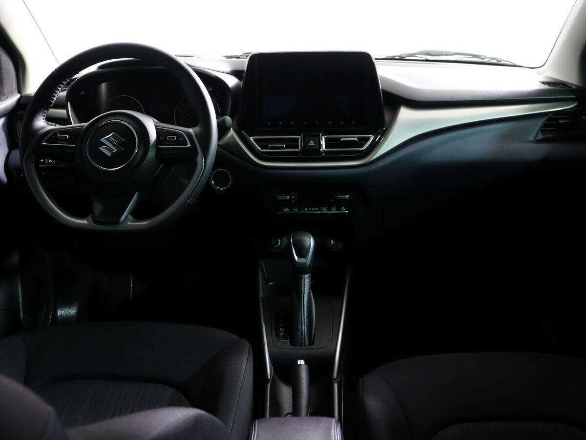 Suzuki Baleno с пробегом — 2023 год. Фото: #9