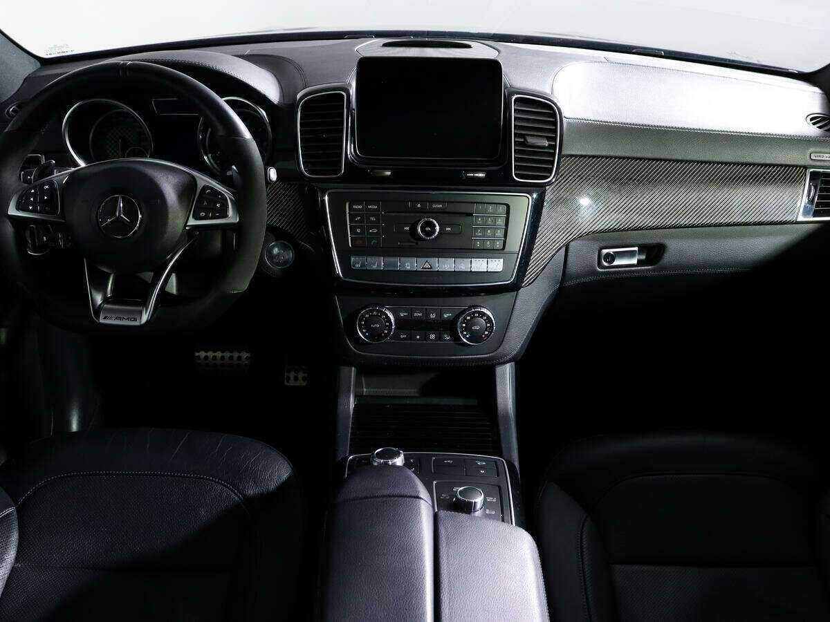 Mercedes-Benz GLE AMG с пробегом — 2018 год. Фото: #9