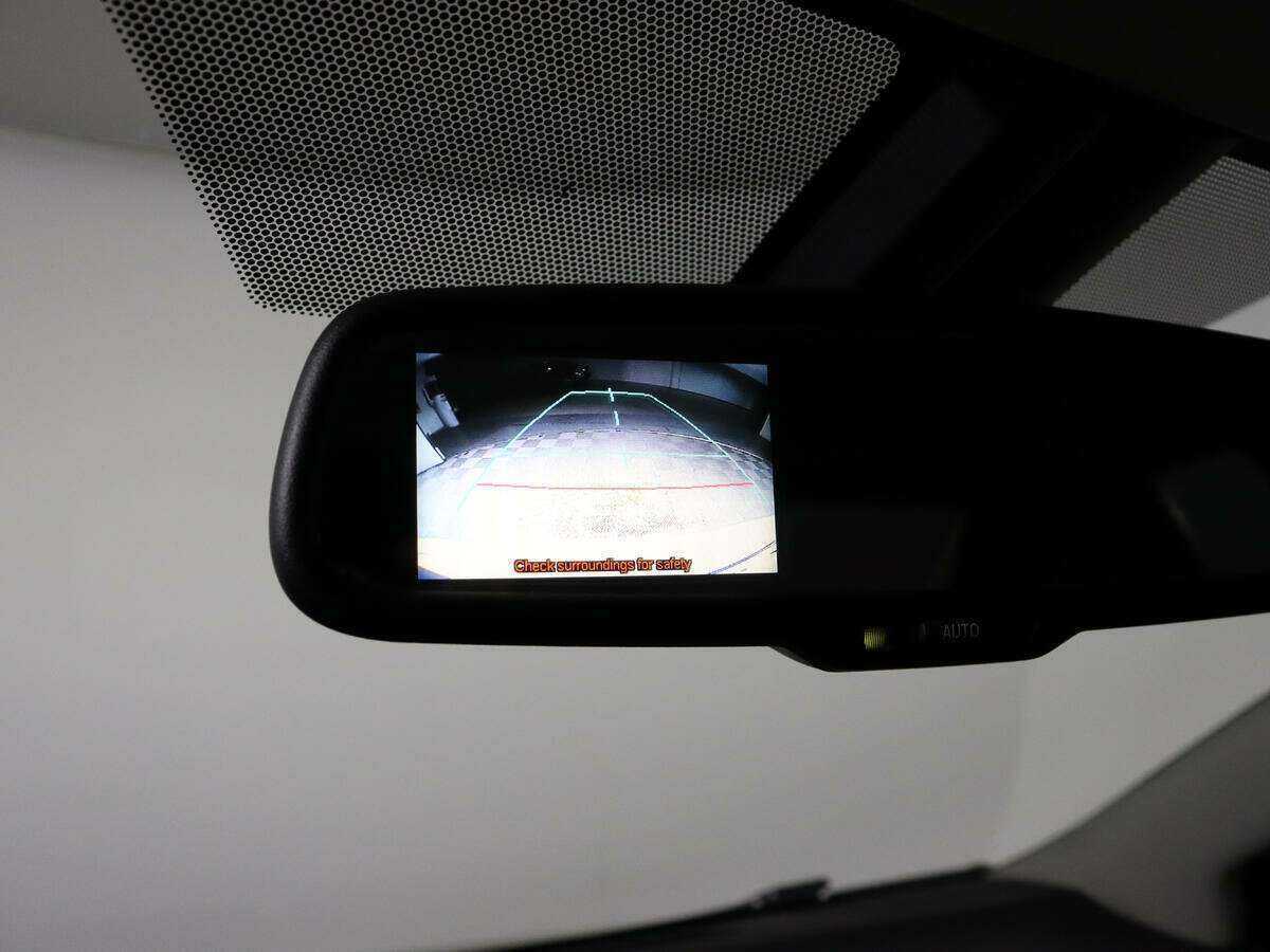 Toyota Avensis с пробегом — 2011 год. Фото: #15