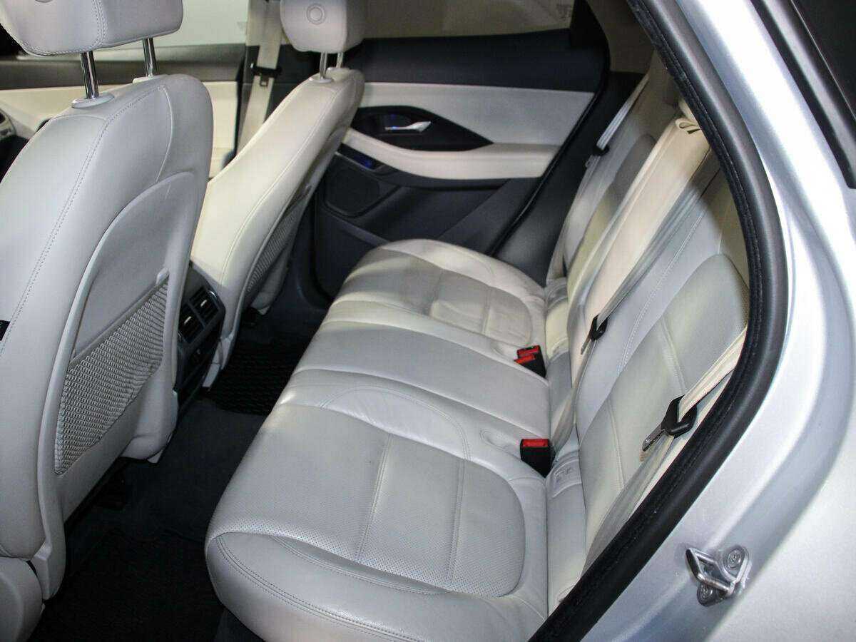 Jaguar E-Pace с пробегом — 2018 год. Фото: #7