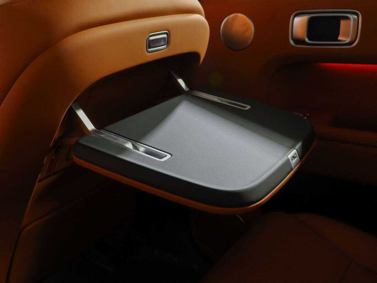 LiXiang L9 с пробегом — 2023 год. Фото: #18