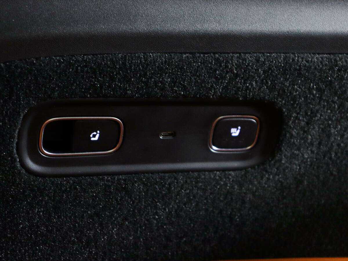 LiXiang L9 с пробегом — 2023 год. Фото: #22