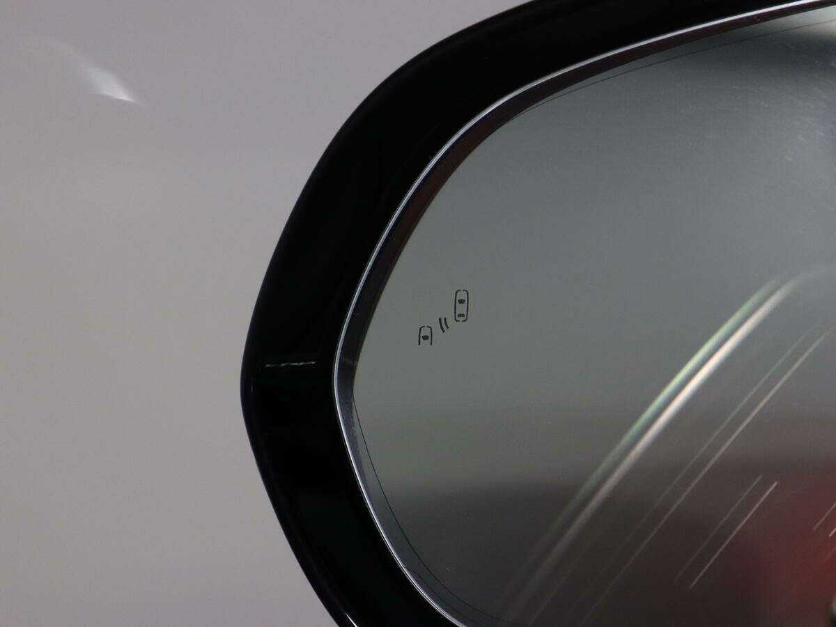 LiXiang L9 с пробегом — 2023 год. Фото: #33