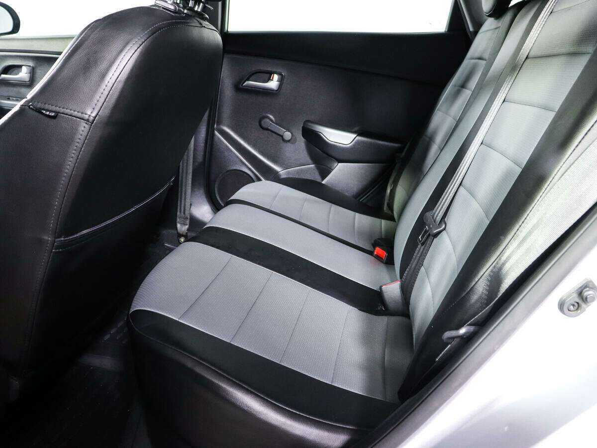 Kia Rio с пробегом — 2017 год. Фото: #10