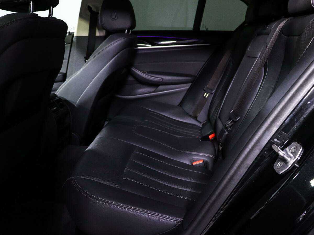 BMW 5 серии с пробегом — 2020 год. Фото: #6