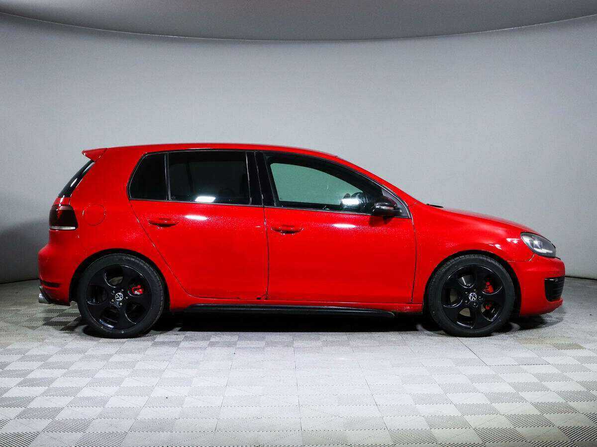 Volkswagen Golf GTI с пробегом — 2009 год. Фото: #2