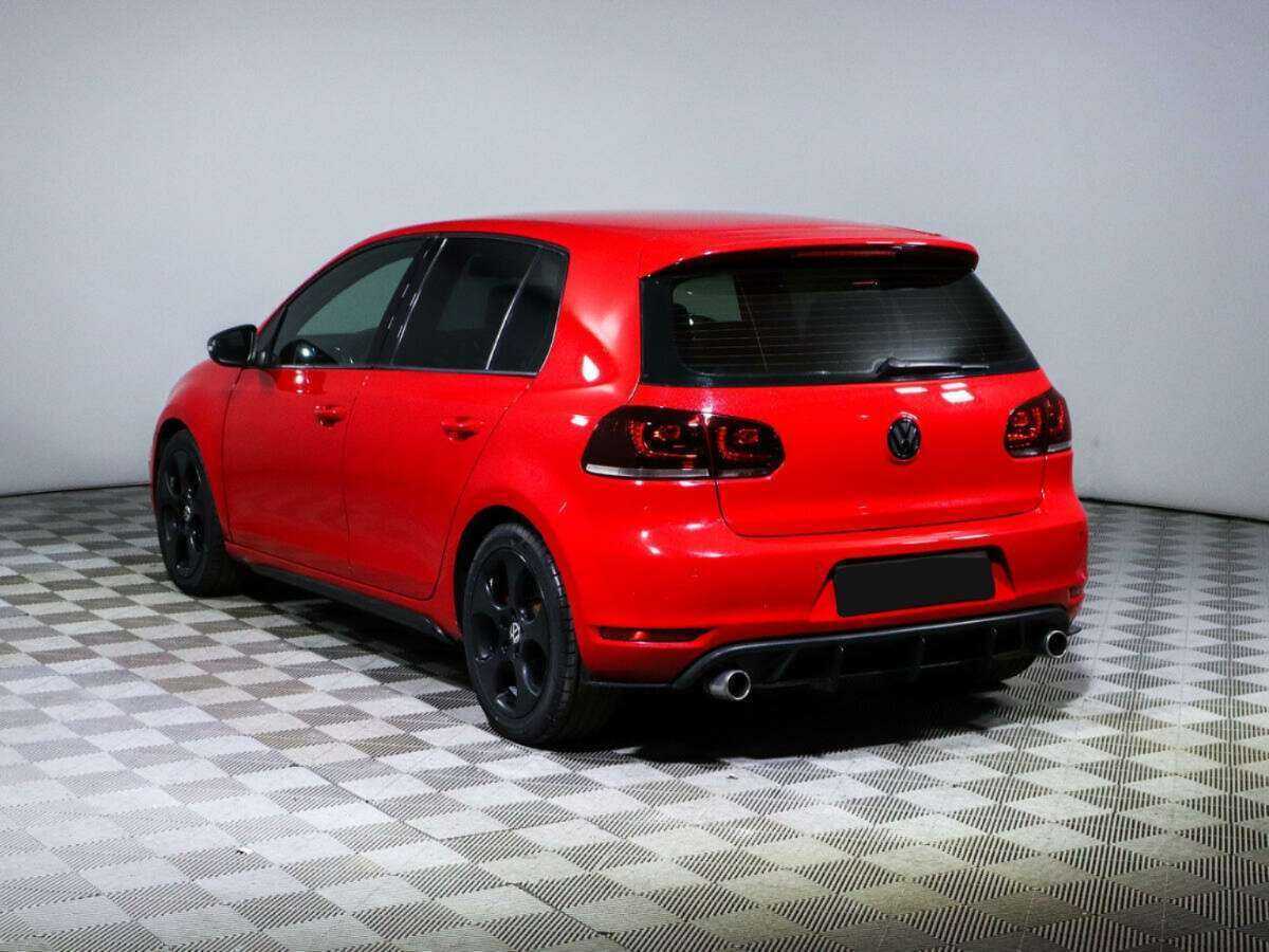 Volkswagen Golf GTI с пробегом — 2009 год. Фото: #3