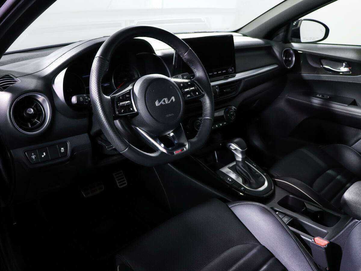 Kia Forte с пробегом — 2022 год. Фото: #10