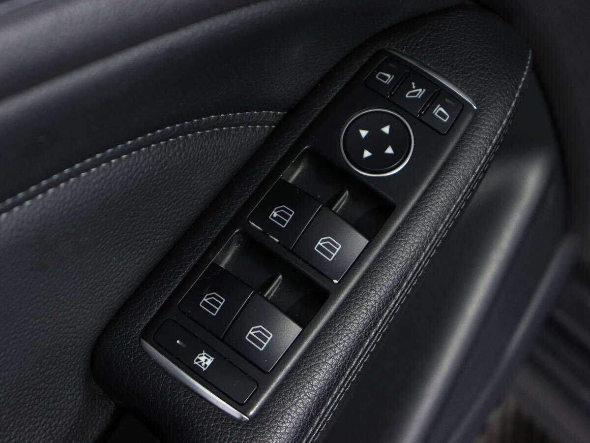 Mercedes-Benz B-Класс с пробегом — 2014 год. Фото: #12