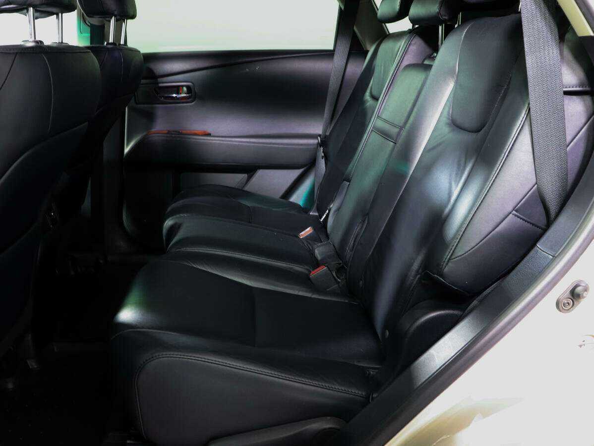 Lexus RX с пробегом — 2011 год. Фото: #6