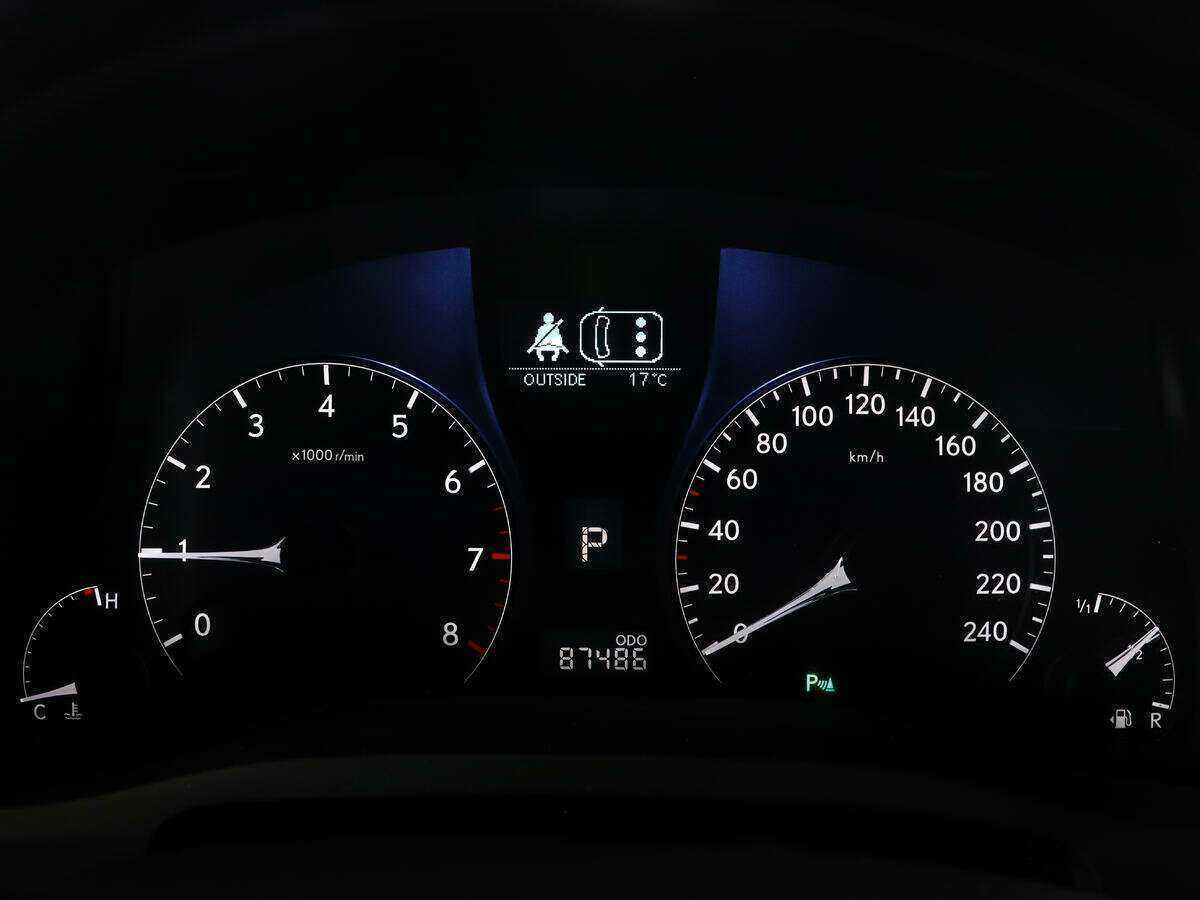 Lexus RX с пробегом — 2011 год. Фото: #7