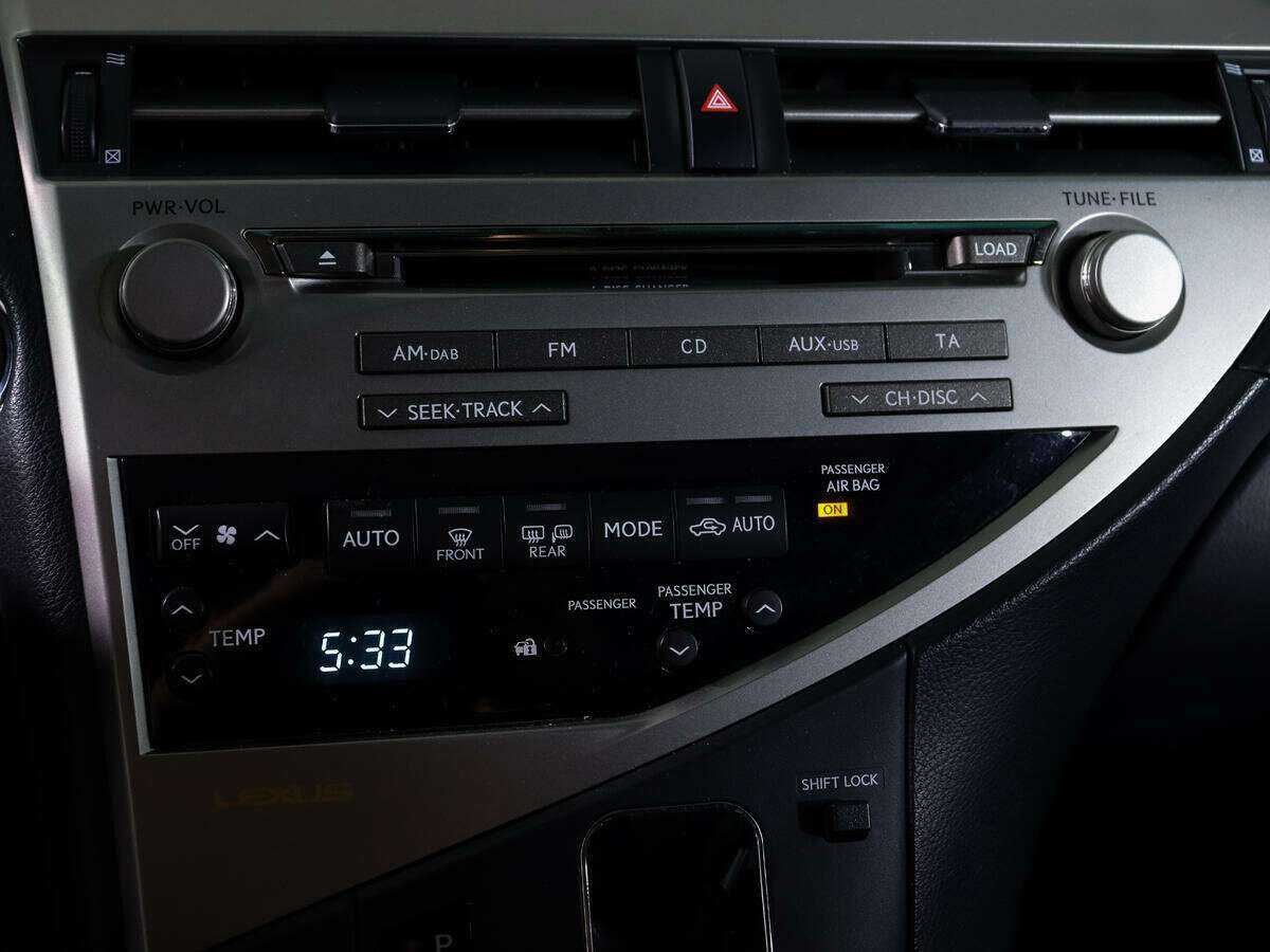 Lexus RX с пробегом — 2011 год. Фото: #18