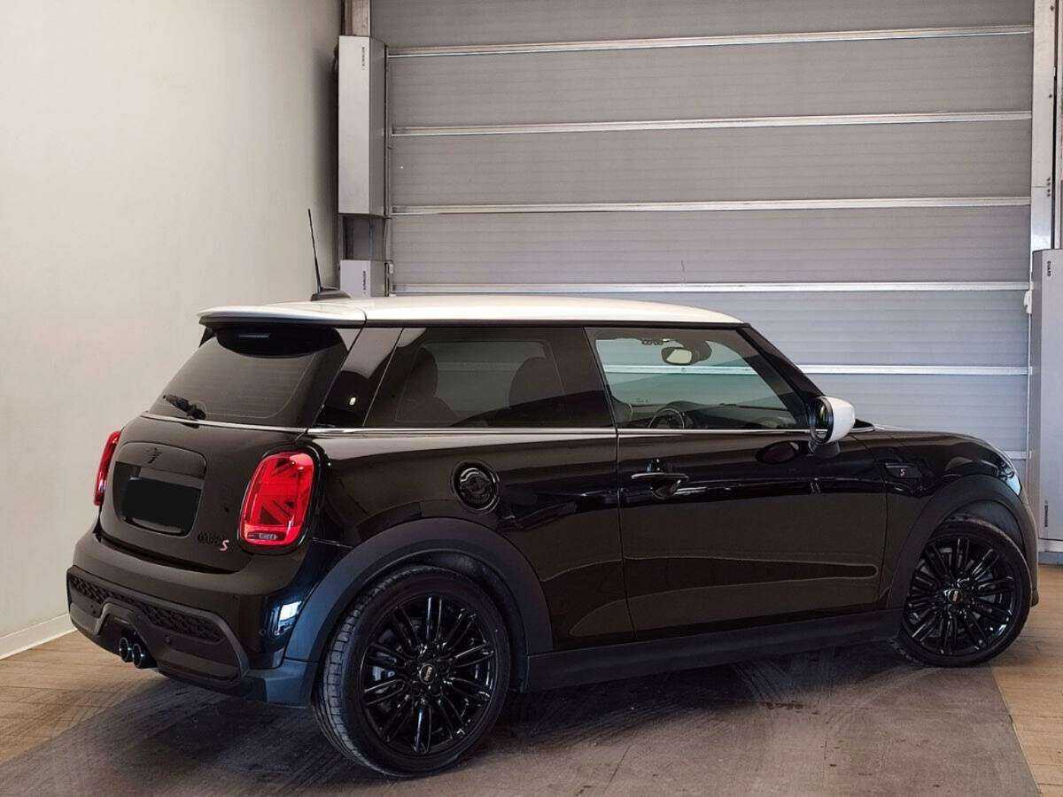 Mini Hatch с пробегом — 2021 год. Фото: #3