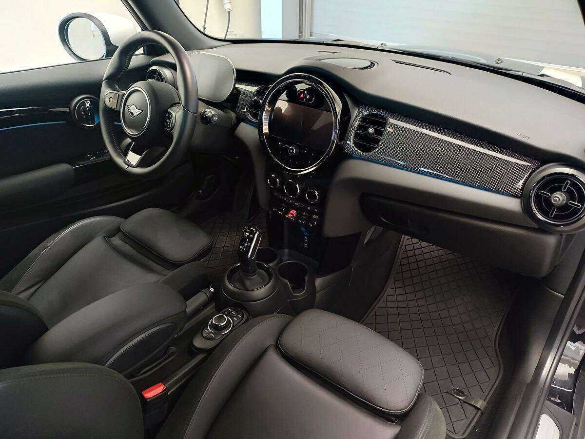 Mini Hatch с пробегом — 2021 год. Фото: #6