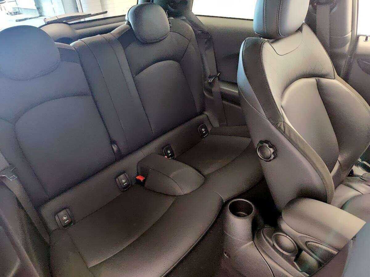 Mini Hatch с пробегом — 2021 год. Фото: #7