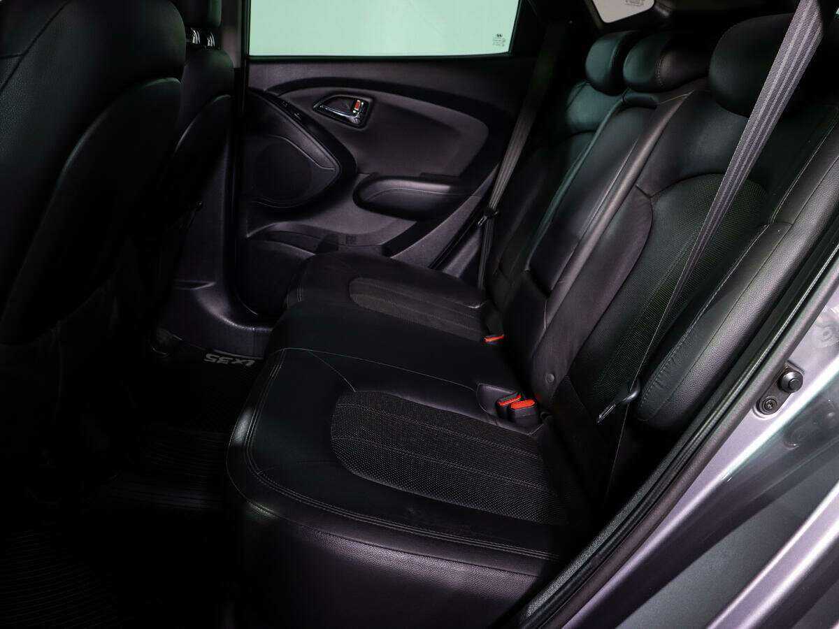 Hyundai ix35 с пробегом — 2011 год. Фото: #9