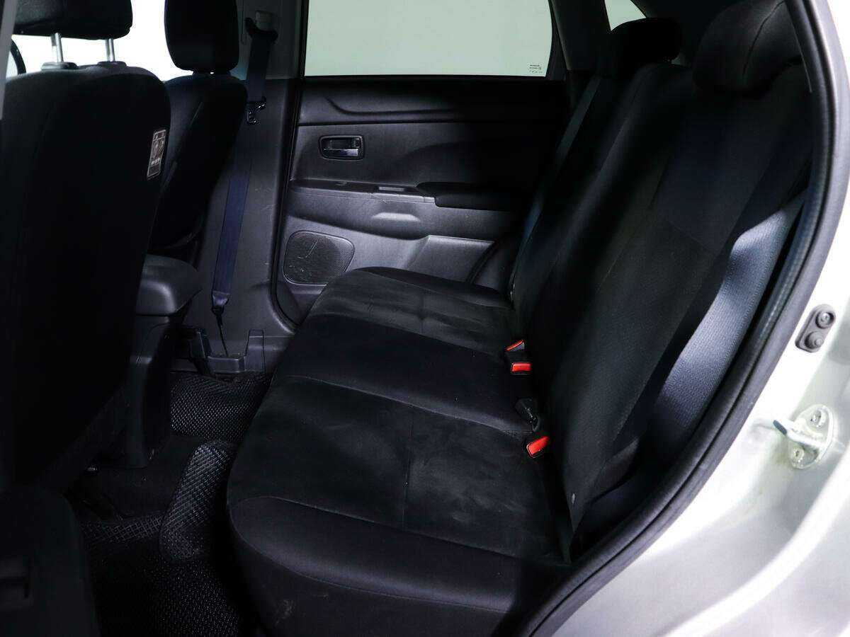 Mitsubishi ASX с пробегом — 2012 год. Фото: #9