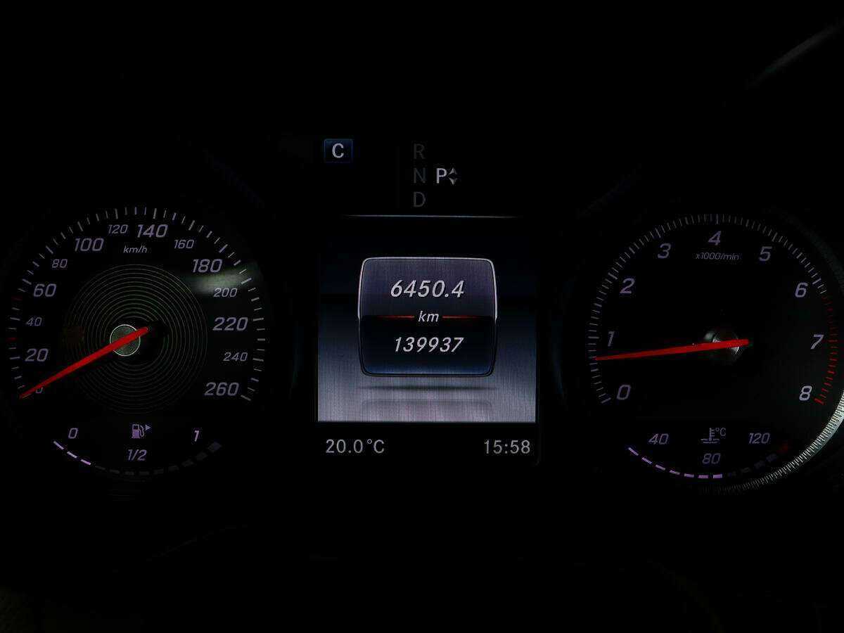 Mercedes-Benz GLC с пробегом — 2016 год. Фото: #8