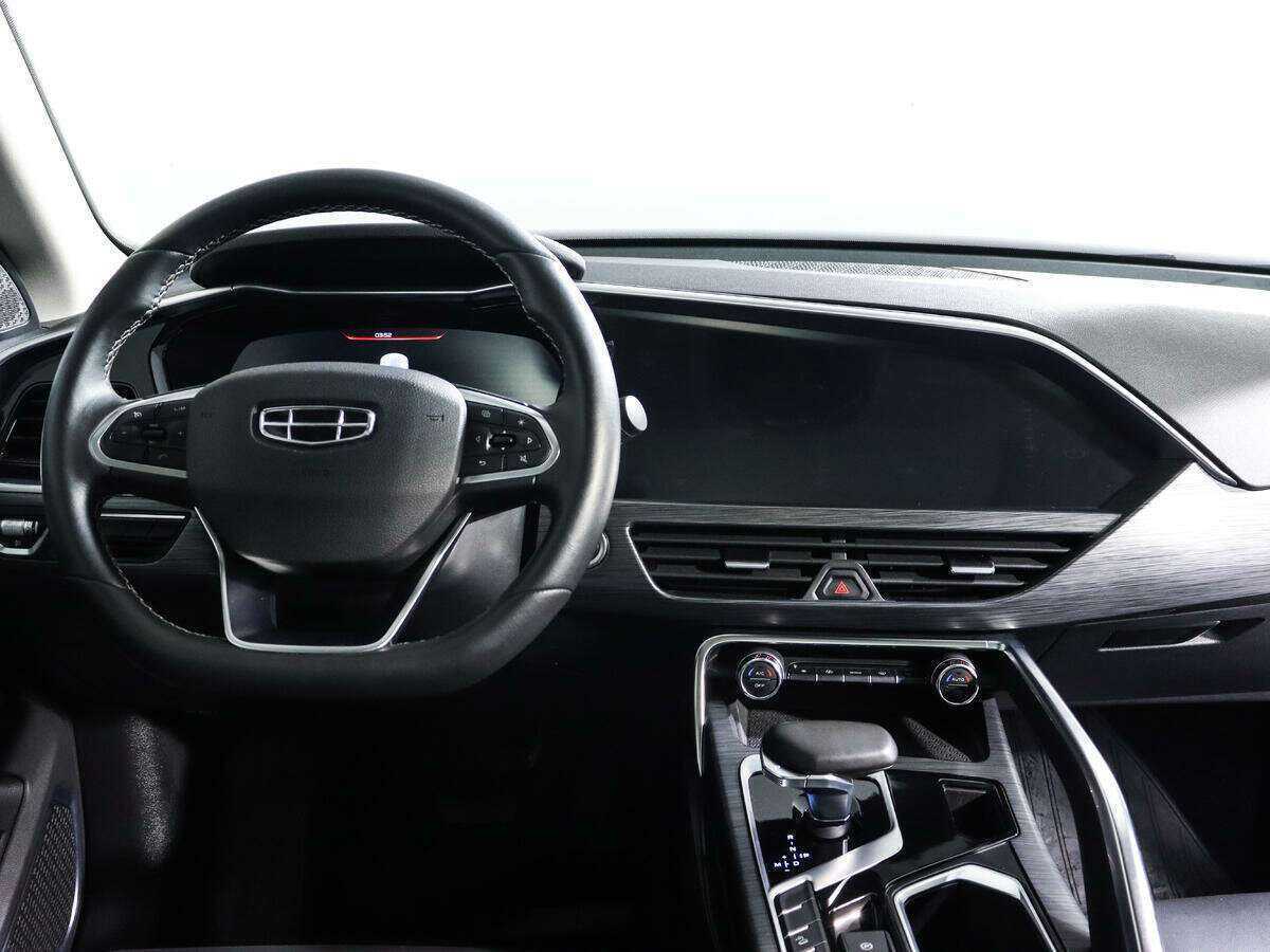 Geely Tugella с пробегом — 2022 год. Фото: #8