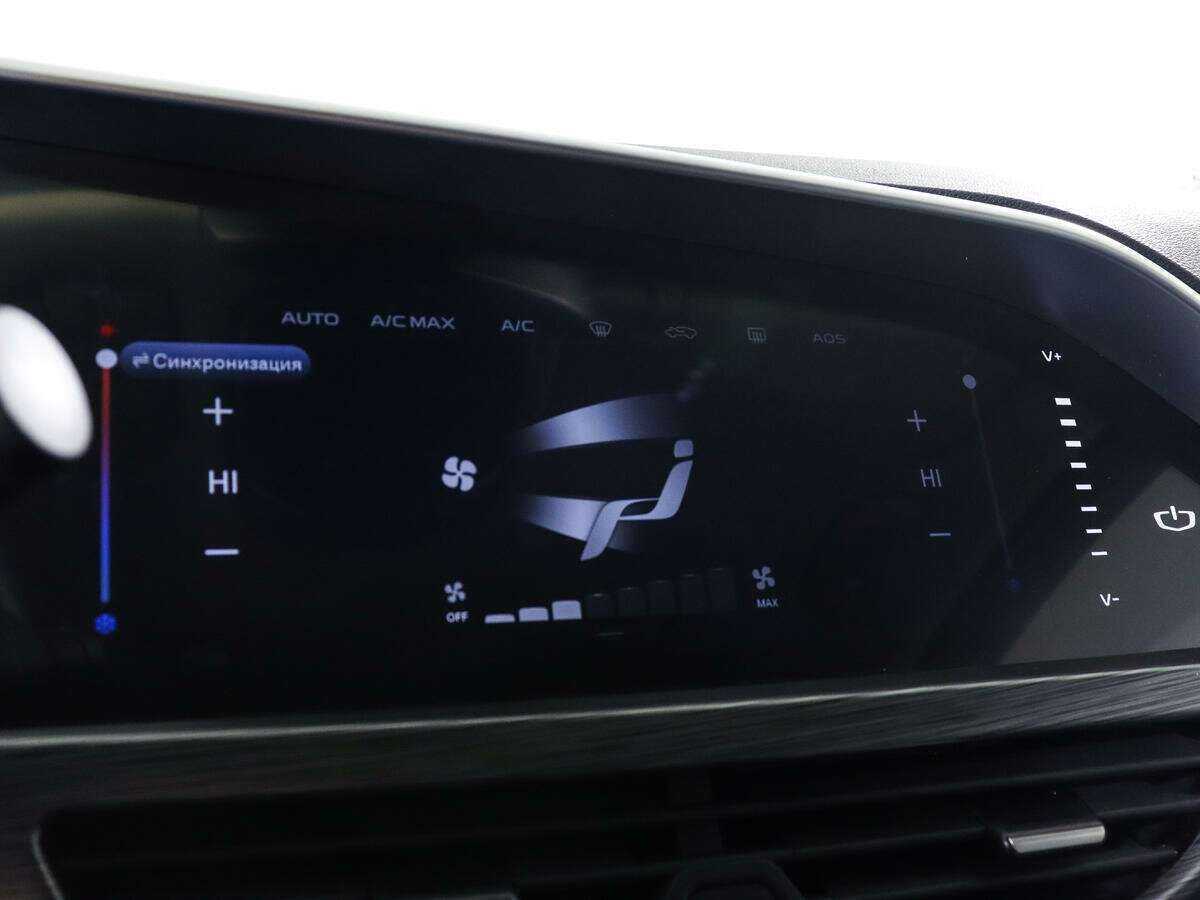 Geely Tugella с пробегом — 2022 год. Фото: #12