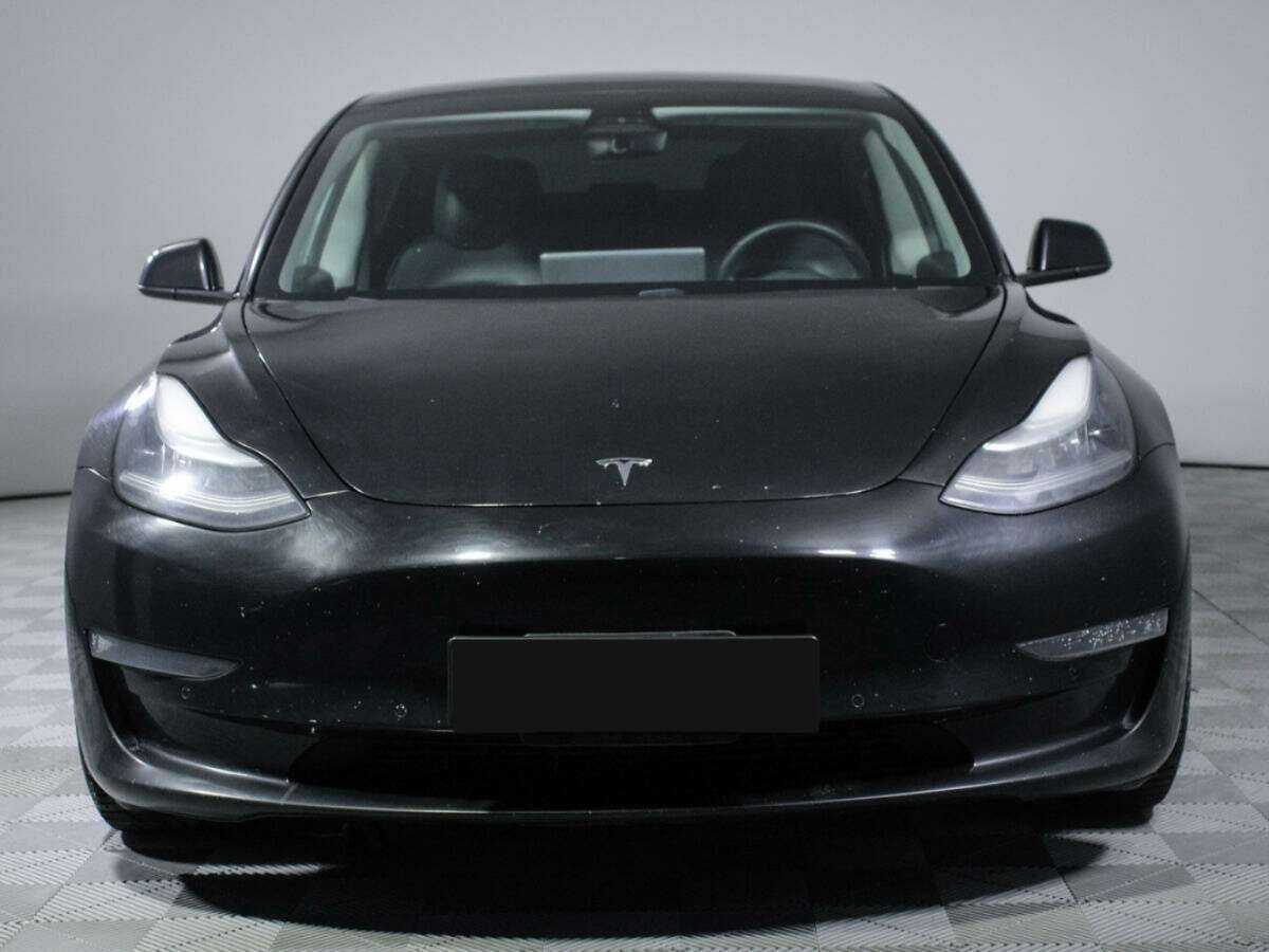 Tesla Model 3 с пробегом — 2019 год. Фото: #1