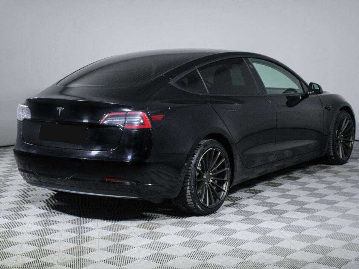 Tesla Model 3 с пробегом — 2019 год. Фото: #4
