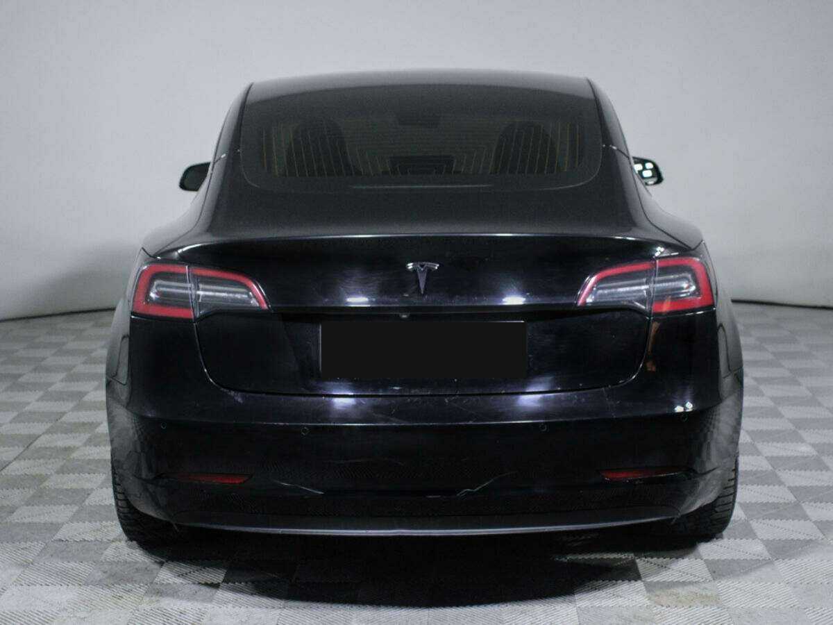 Tesla Model 3 с пробегом — 2019 год. Фото: #5