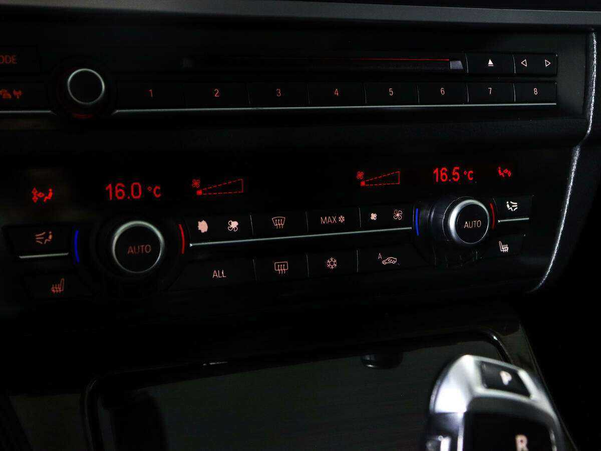 BMW 5 серии с пробегом — 2011 год. Фото: #16