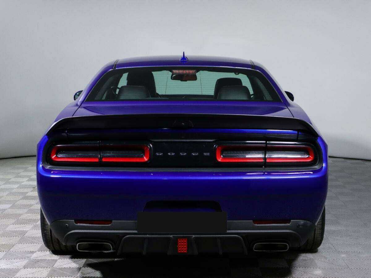 Dodge Challenger с пробегом — 2020 год. Фото: #4