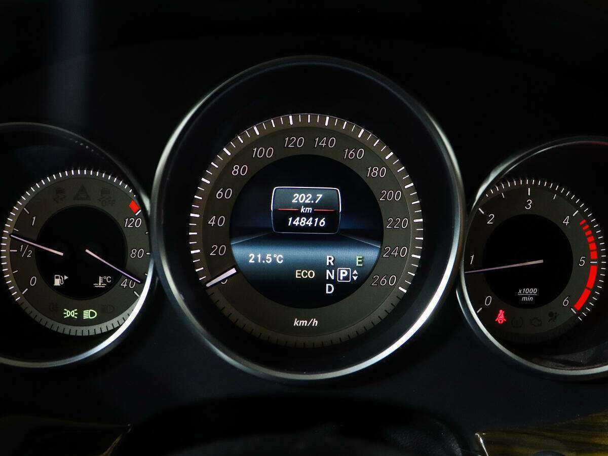 Mercedes-Benz CLS с пробегом — 2014 год. Фото: #8