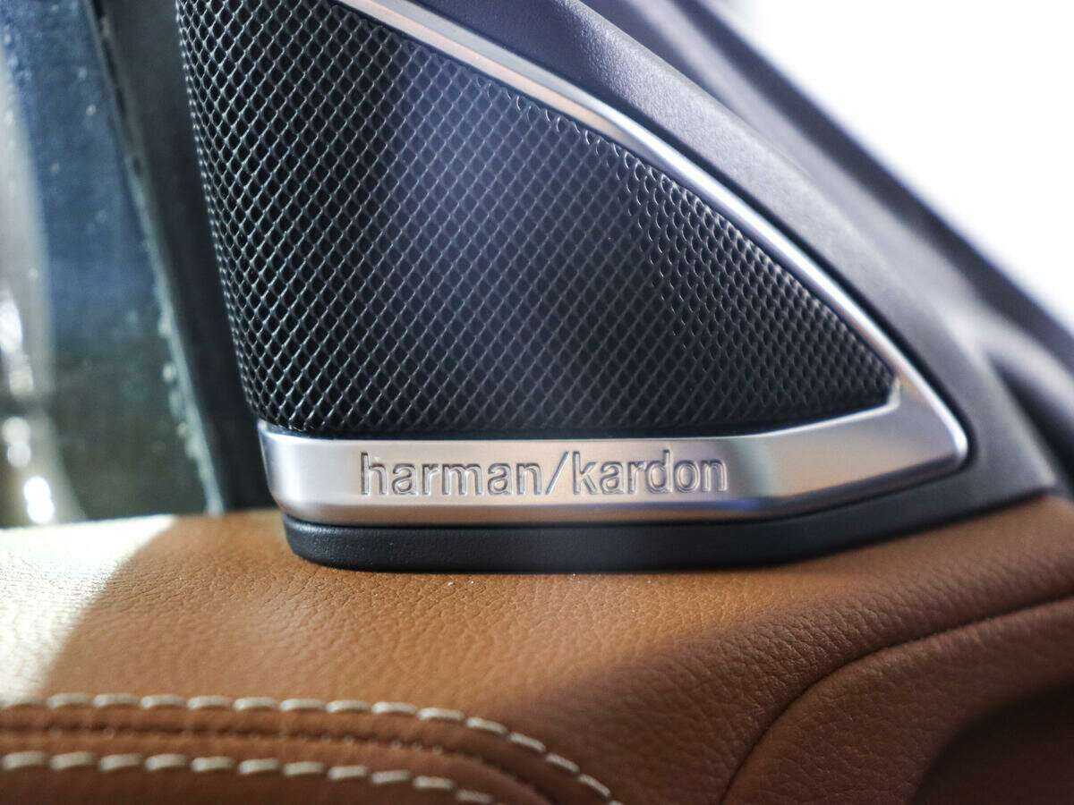 Mercedes-Benz CLS с пробегом — 2014 год. Фото: #13