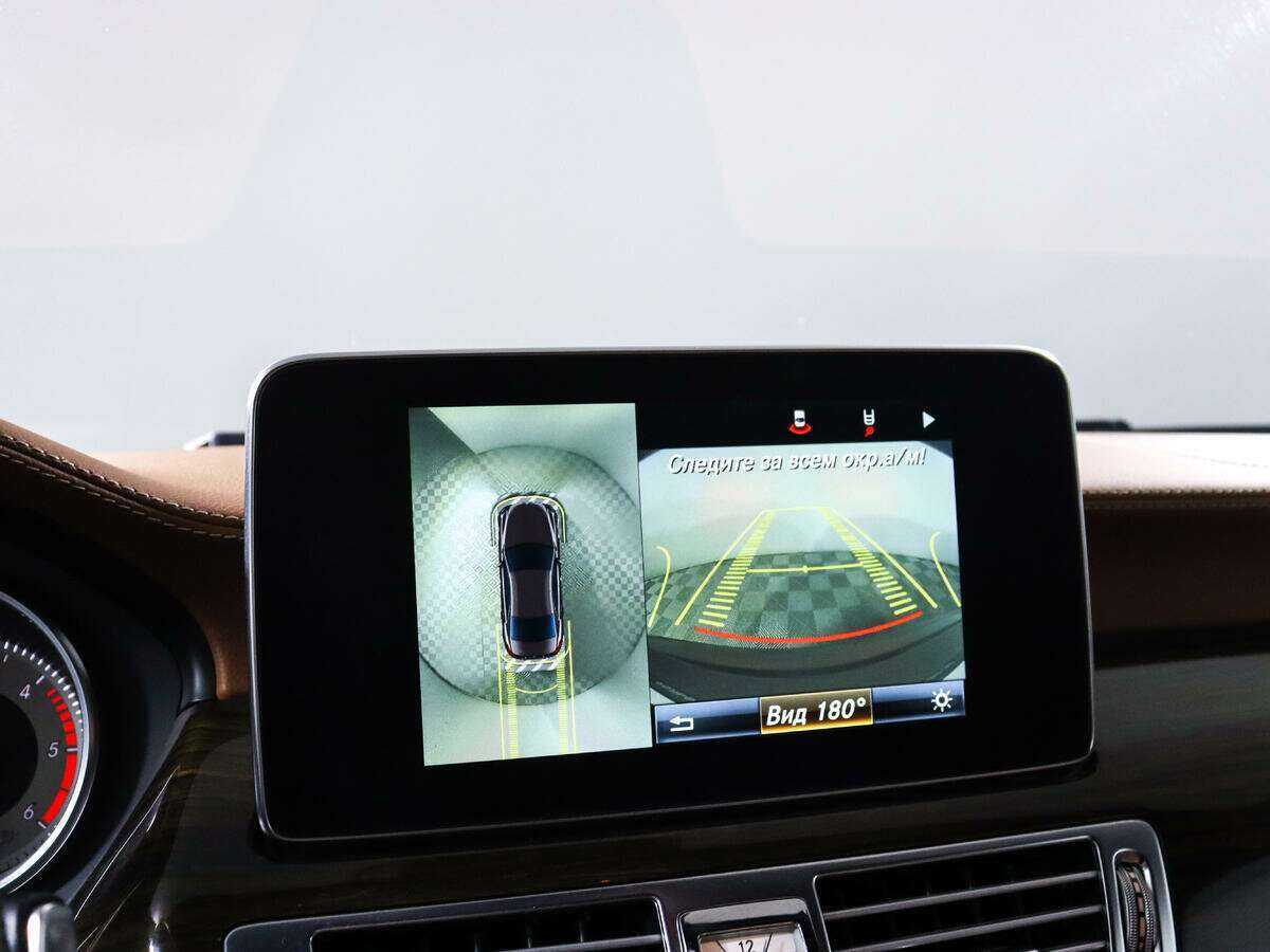 Mercedes-Benz CLS с пробегом — 2014 год. Фото: #14