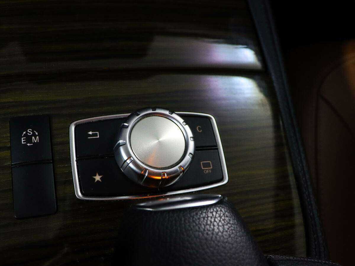 Mercedes-Benz CLS с пробегом — 2014 год. Фото: #15