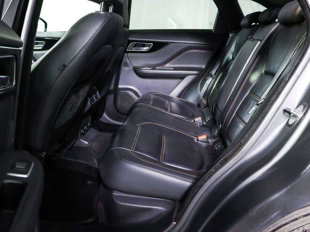 Jaguar F-Pace с пробегом — 2018 год. Фото: #8