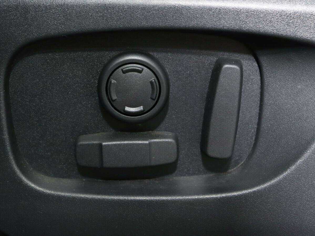 Land Rover Discovery Sport с пробегом — 2018 год. Фото: #19