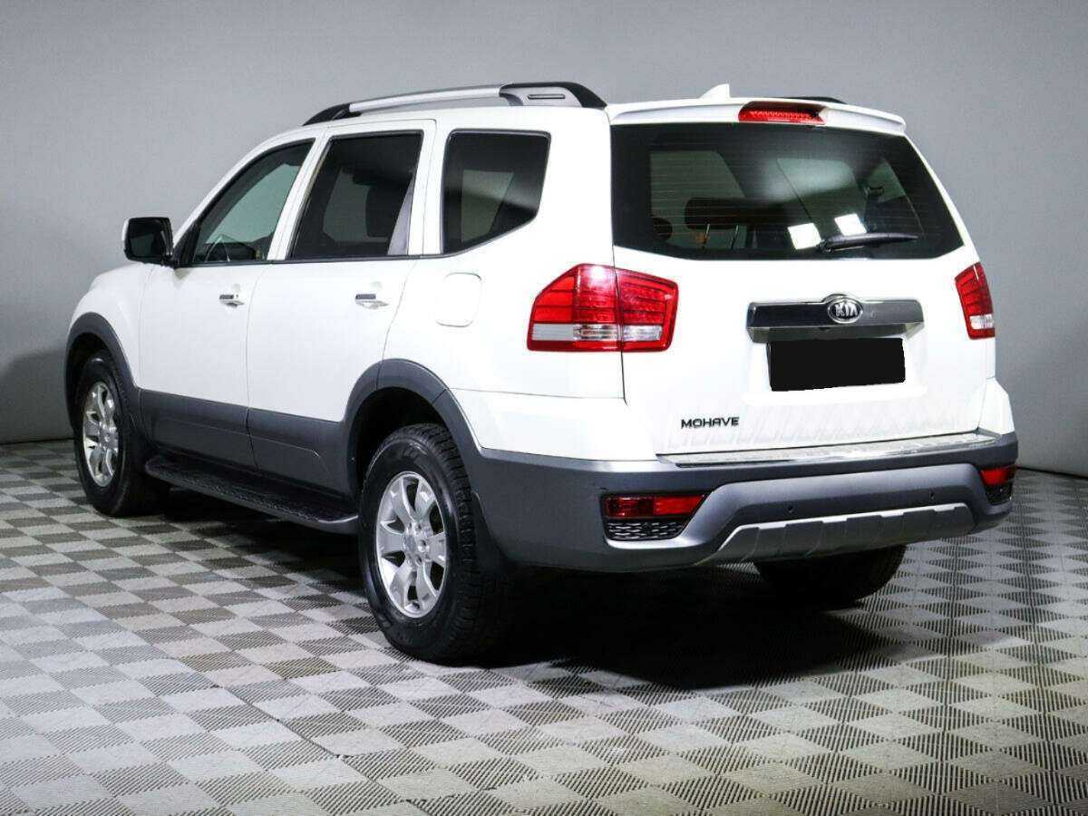 Kia Mohave с пробегом — 2017 год. Фото: #6