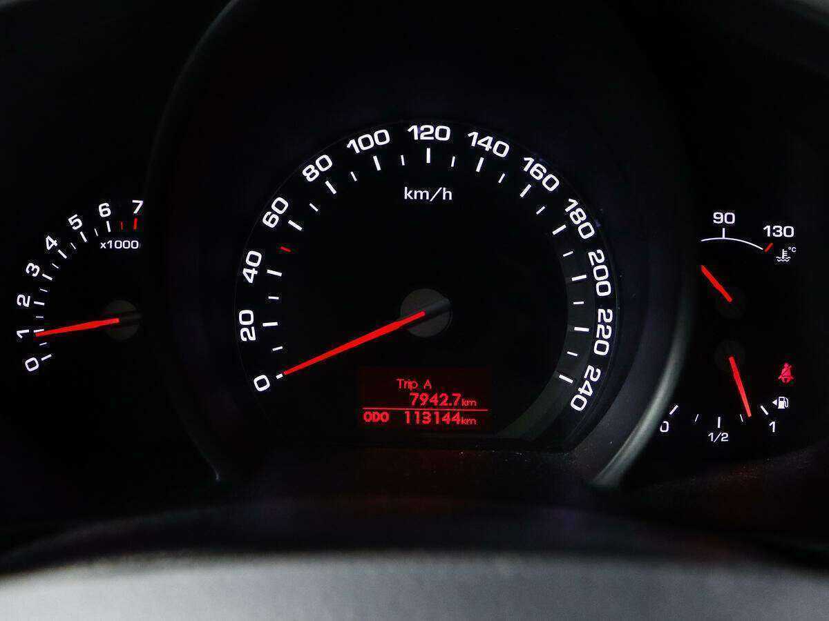 Kia Sportage с пробегом — 2011 год. Фото: #7