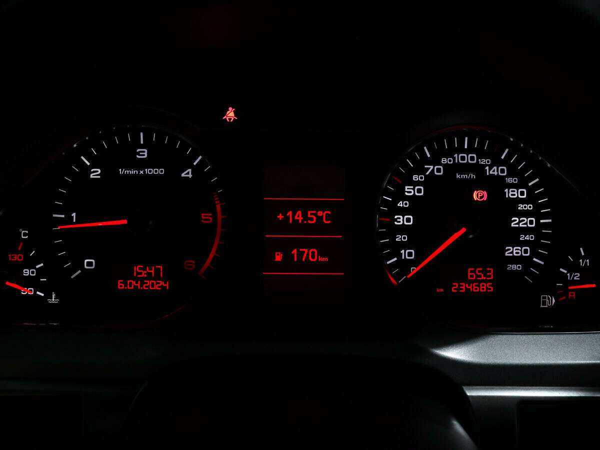 Audi A6 с пробегом — 2011 год. Фото: #9