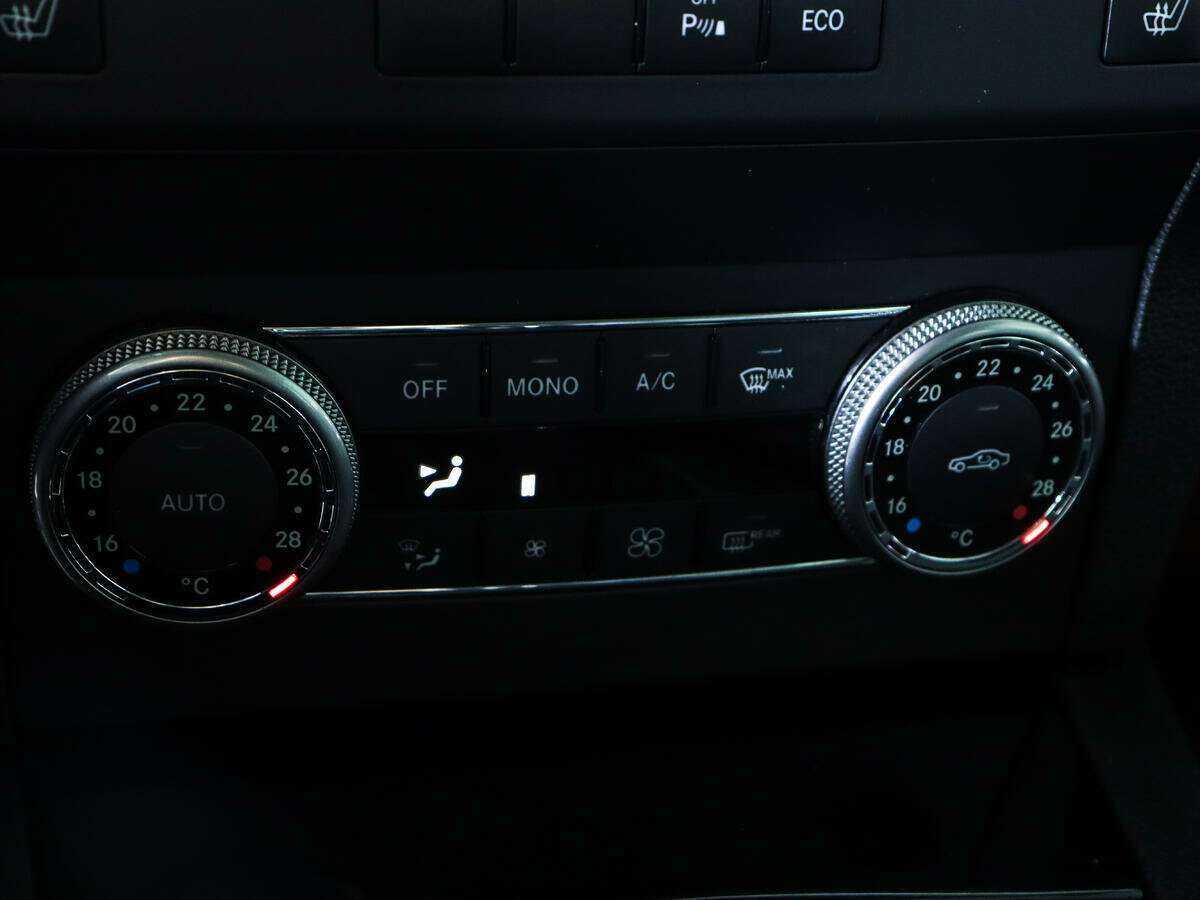 Mercedes-Benz GLK-Класс с пробегом — 2011 год. Фото: #14