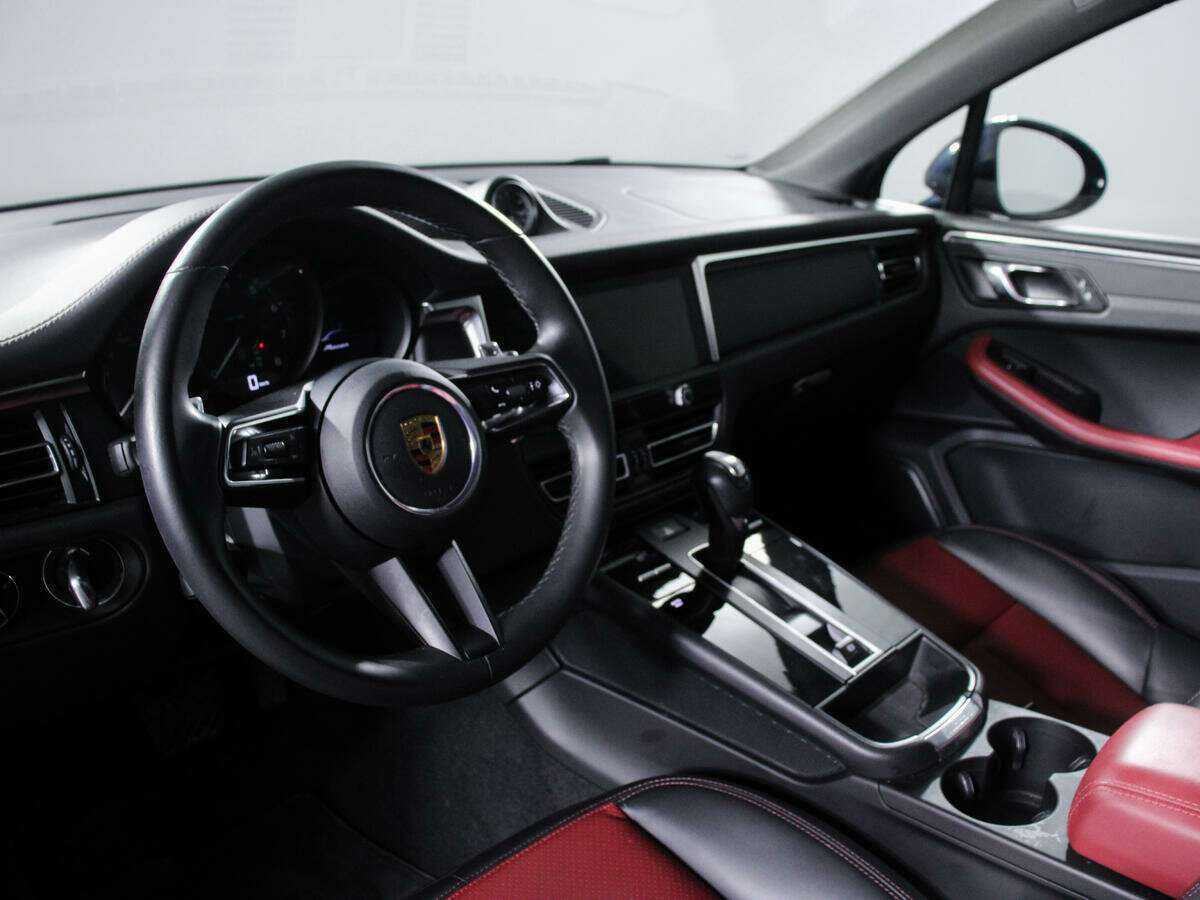 Porsche Macan с пробегом — 2022 год. Фото: #11