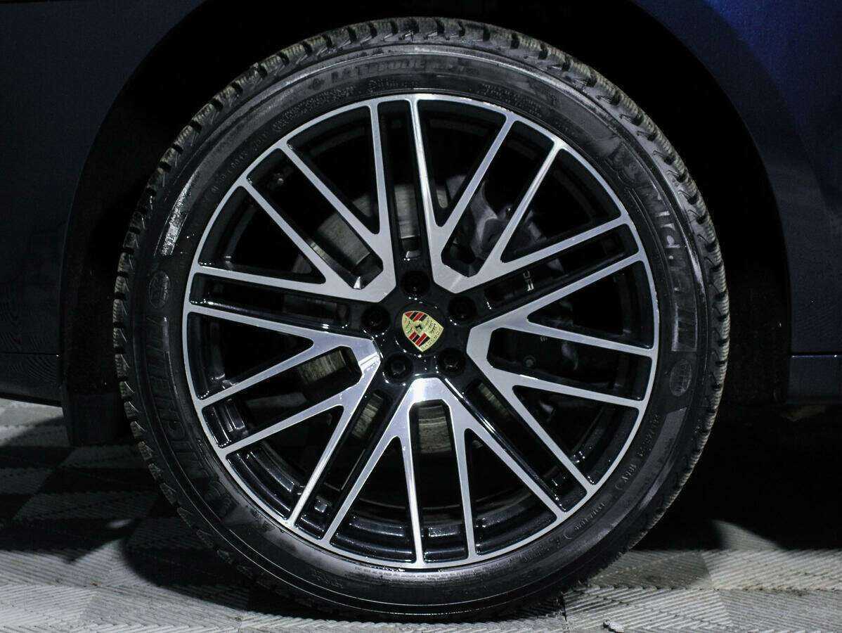 Porsche Macan с пробегом — 2022 год. Фото: #18