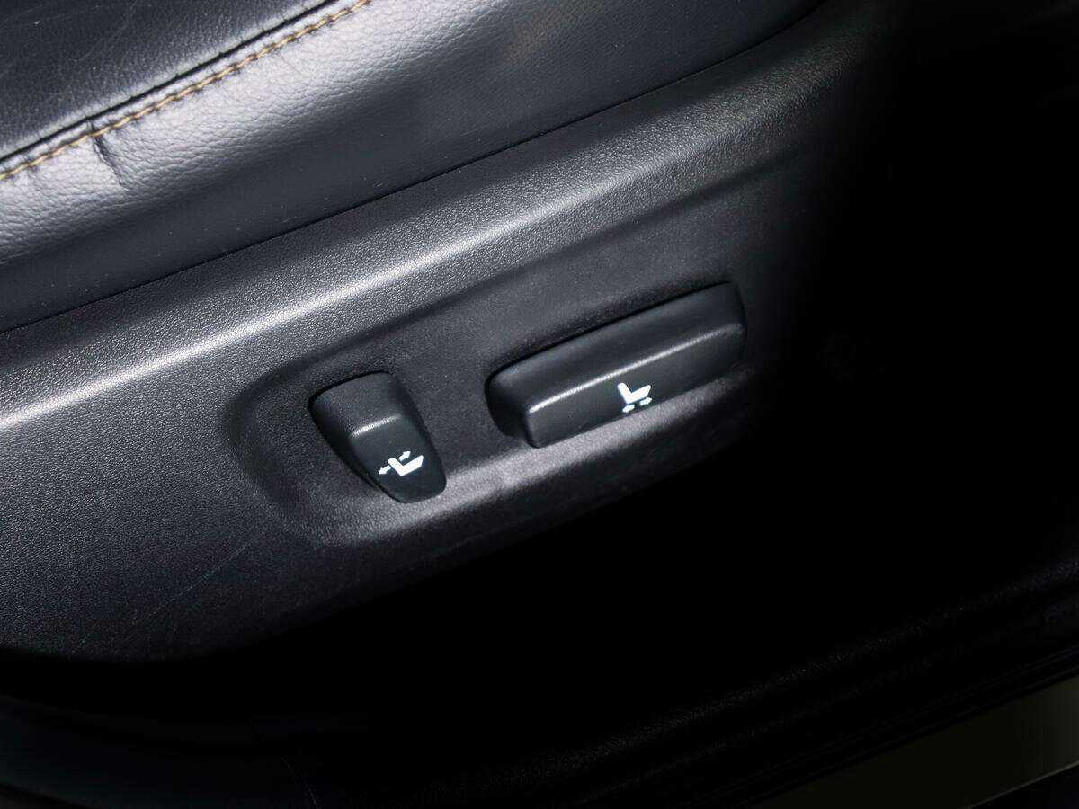 Toyota Camry с пробегом — 2017 год. Фото: #13