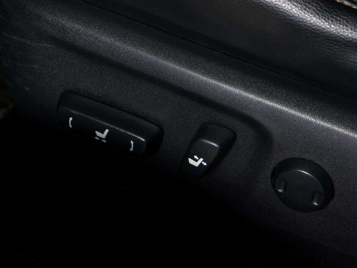 Toyota Camry с пробегом — 2017 год. Фото: #17