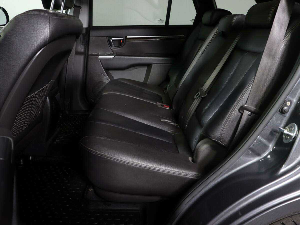 Hyundai Santa Fe с пробегом — 2011 год. Фото: #7