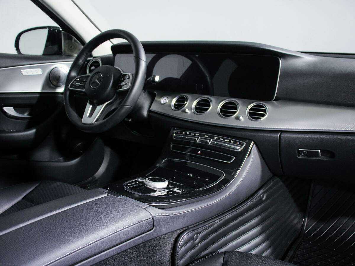 Mercedes-Benz E-Класс с пробегом — 2018 год. Фото: #4