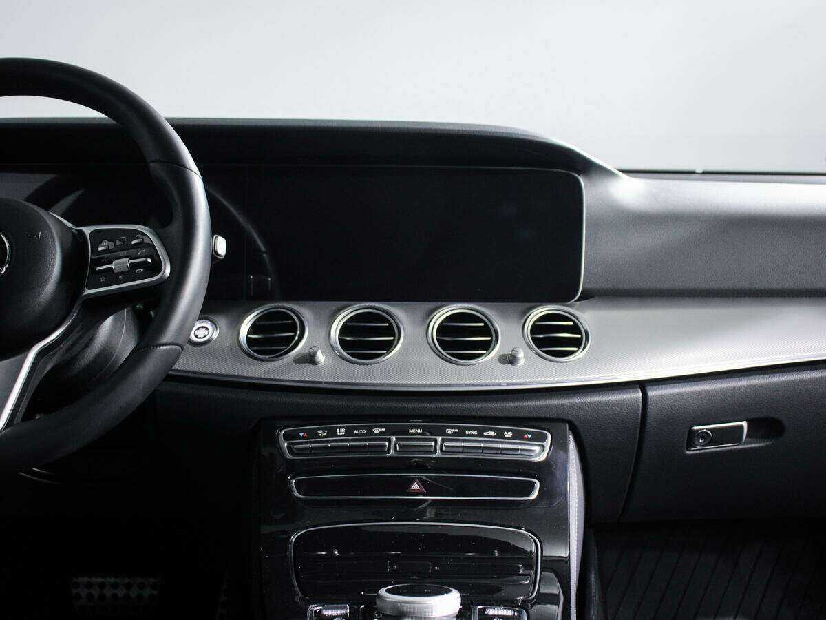 Mercedes-Benz E-Класс с пробегом — 2018 год. Фото: #8