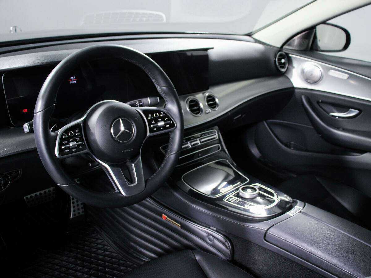 Mercedes-Benz E-Класс с пробегом — 2018 год. Фото: #9