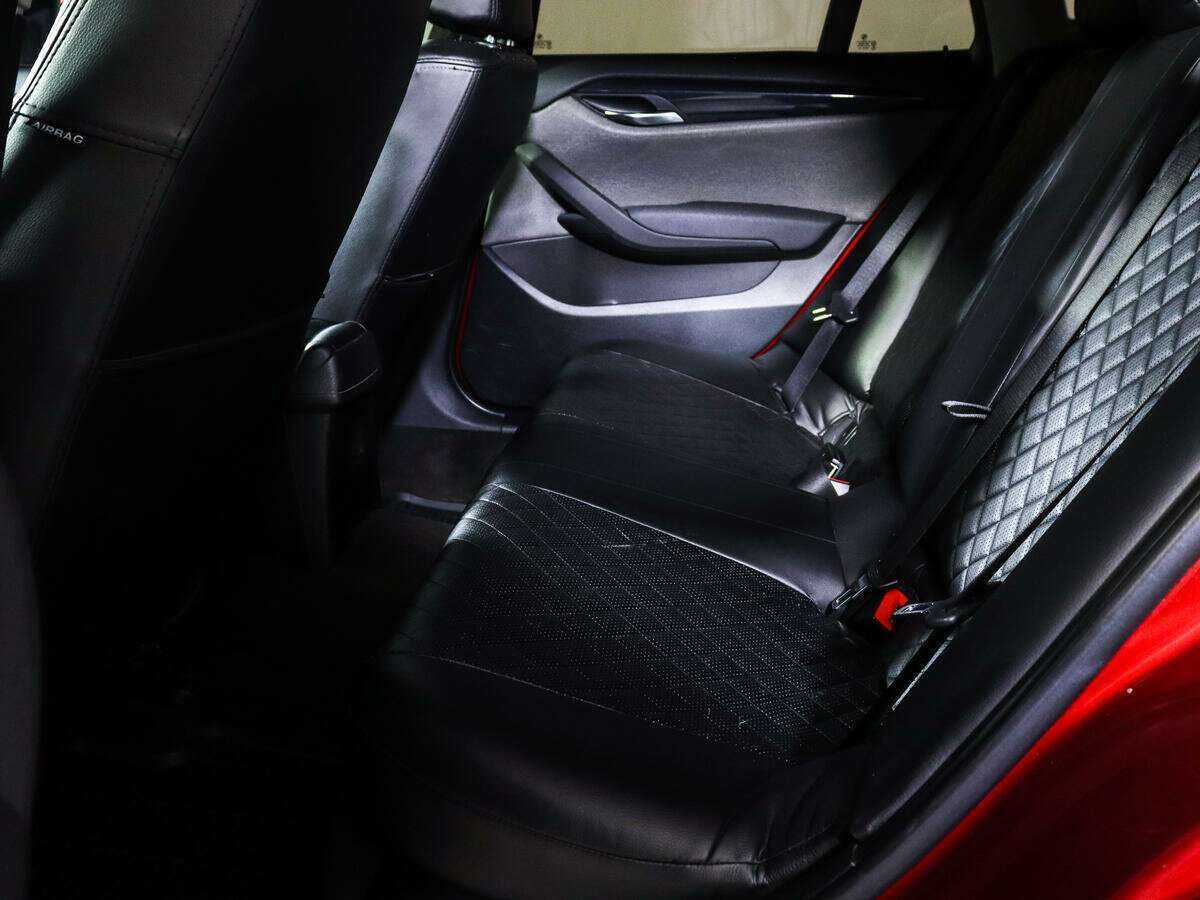 BMW X1 с пробегом — 2011 год. Фото: #7