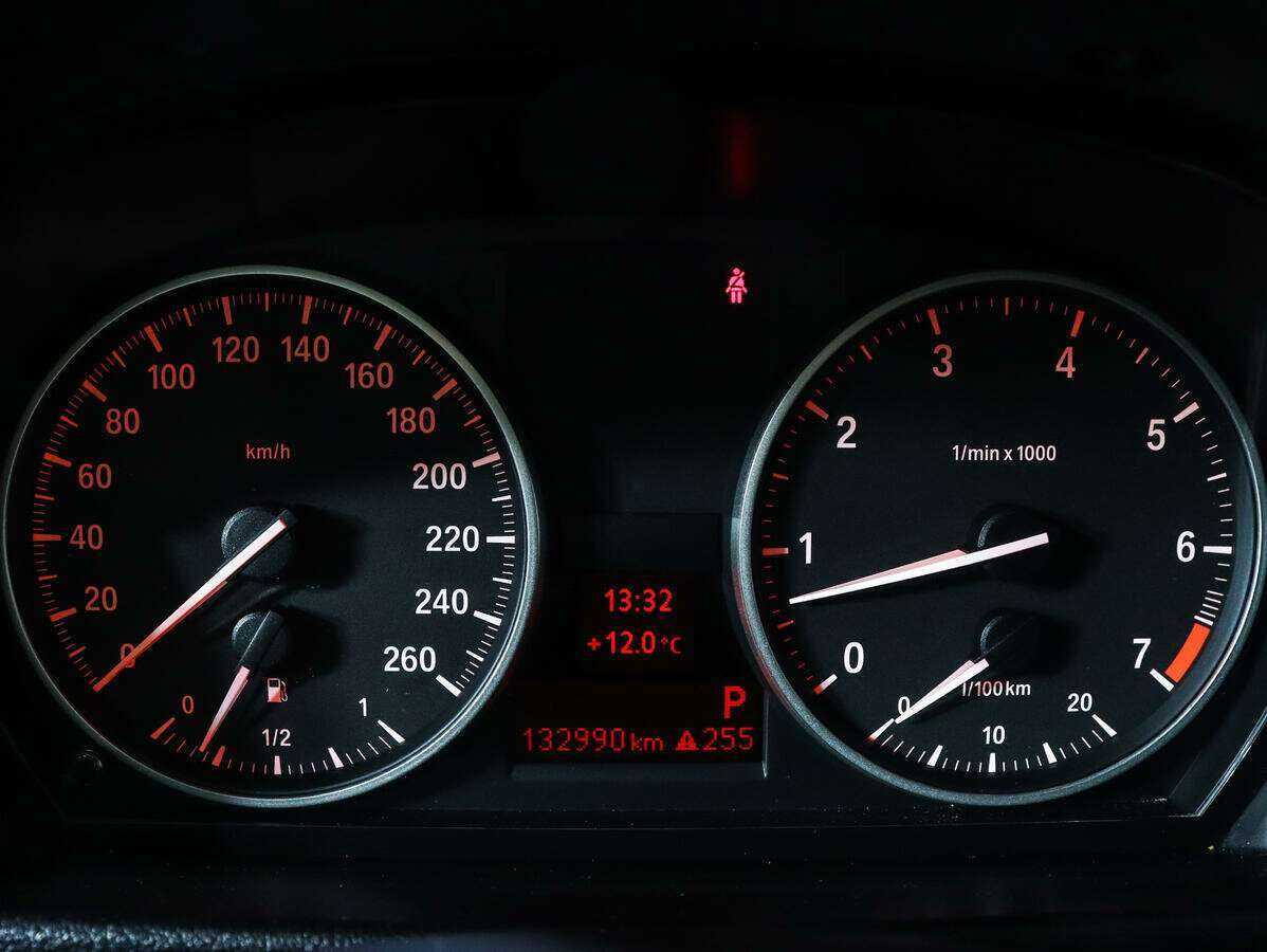 BMW X1 с пробегом — 2011 год. Фото: #8